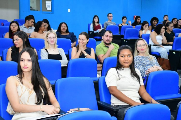Saúde de Floriano participa de seminário da UFPI e reforça compromisso com a segurança do paciente