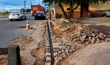 Infraestrutura de Floriano realiza Operação Tapa-Buracos em diversos pontos no mês de abril