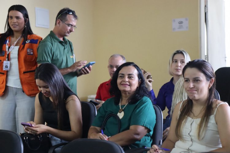 Prefeitura de Floriano participa de capacitação sobre Gestão de Riscos e Desastres
