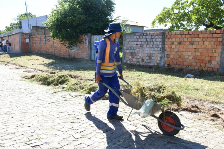 Programa Nosso Bairro é Limpeza beneficia seis bairros de Floriano em apenas 45 dias