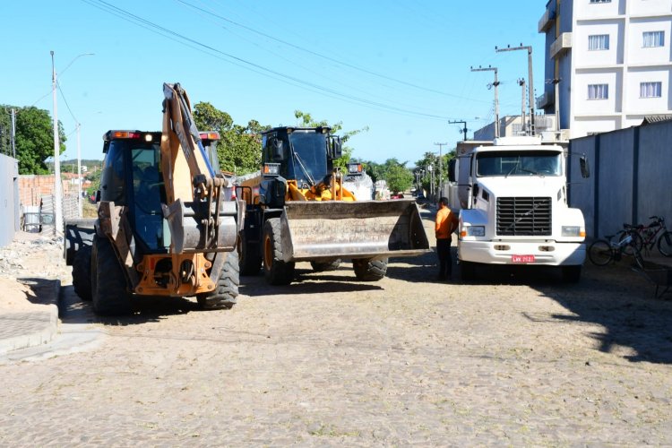 Programa Nosso Bairro é Limpeza beneficia seis bairros de Floriano em apenas 45 dias