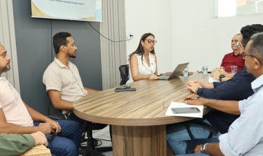 Prefeitura de Floriano recebe apresentação do projeto PET-Saúde Clima, 1º colocado no Nordeste