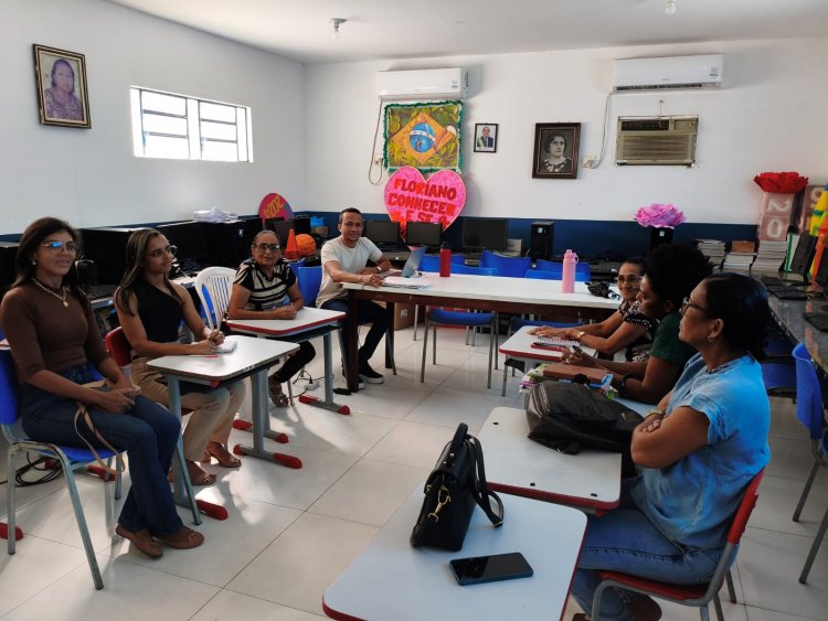 Com início do 2º semestre letivo nesta terça (4), Educação em Floriano acolhe novos professores concursados nas escolas