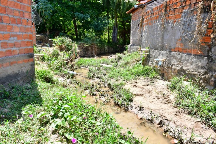 Secretaria de Infraestrutura inicia nova etapa de limpeza e manutenção de riachos em Floriano