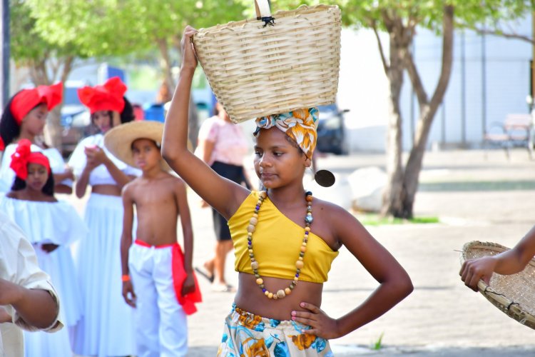 Semana da Consciência Negra de Floriano é marcada por apresentações em praça pública