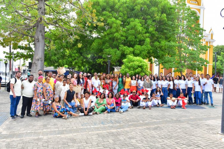 Semana da Consciência Negra de Floriano é marcada por apresentações em praça pública