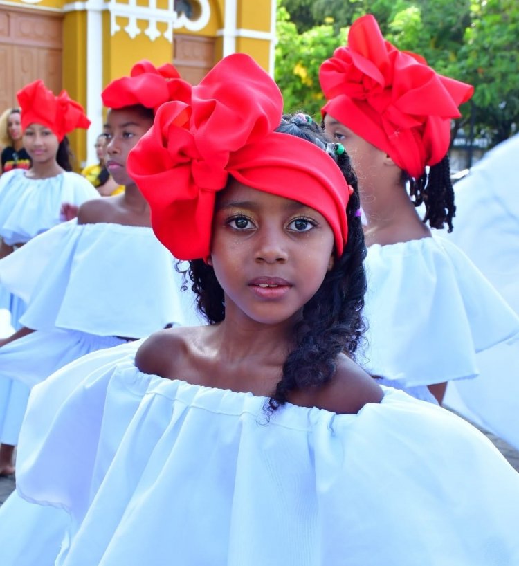 Semana da Consciência Negra de Floriano é marcada por apresentações em praça pública