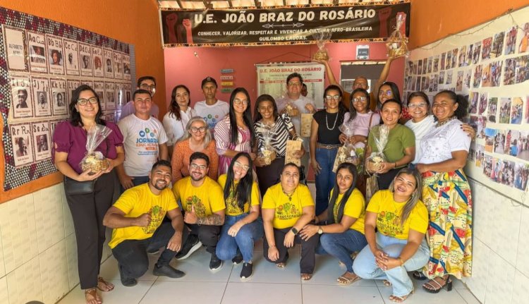 Comitiva da educação de Floriano visita escola municipal em São Raimundo Nonato