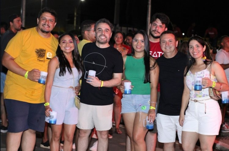 Carnaval da Família e festa no Cais: alegria contagia foliões de todas as idades