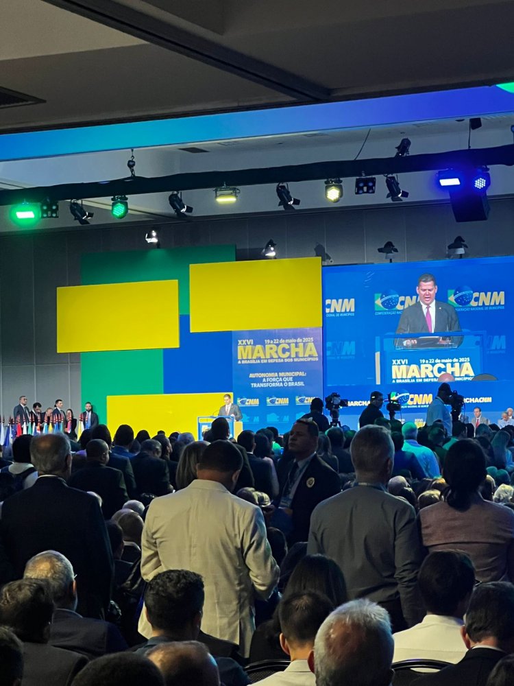 Prefeito de Floriano participa da XXVI Marcha a Brasília em Defesa dos Municípios