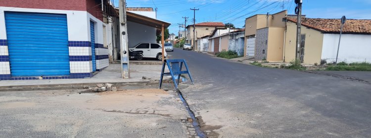 Prefeitura de Floriano realizou 'Operação Tapa-Buracos' em onze bairros da cidade no mês de maio