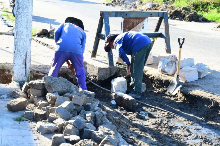 Prefeitura de Floriano realizou 'Operação Tapa-Buracos' em onze bairros da cidade no mês de maio