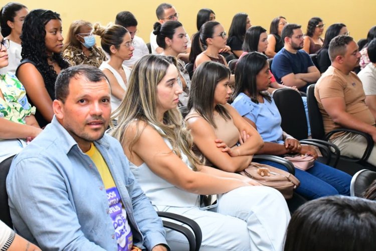 Profissionais de saúde de Floriano participam de capacitação sobre Sistema de Gestão de Cuidados Integrados