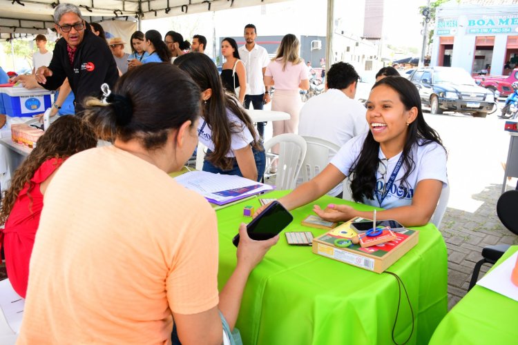 Mais de 3 mil pessoas participaram do 'Dia do Evangélico' realizado com apoio da Prefeitura de Floriano