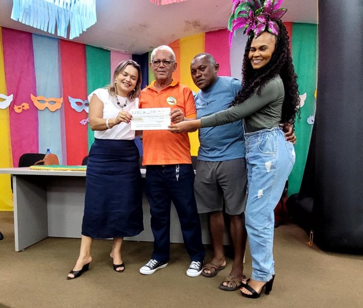 Escola de Samba ‘Os Caipiras’ é  campeã do Carnaval de Floriano pelo 3º ano consecutivo