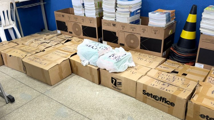 Prefeitura de Floriano realiza entrega de livros para alunos da rede municipal