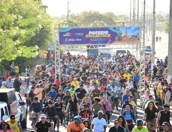 129 anos: Passeio ciclístico reúne cerca de 1.500 participantes nas comemorações do aniversário de Floriano
